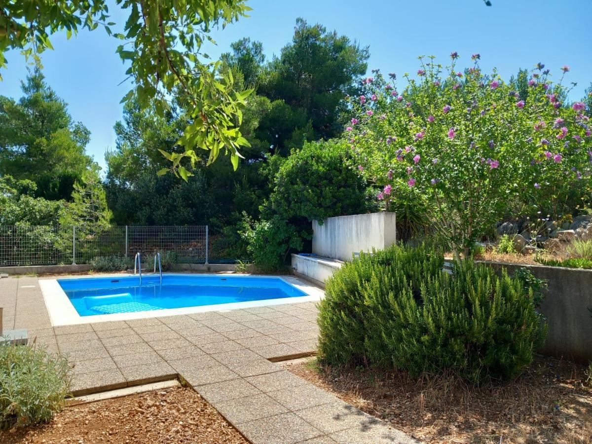 25 King'S Landing In Supetar Apartamento Exterior foto